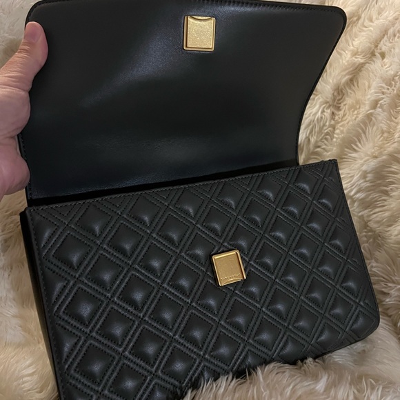 SOLD Tory Burch Fleming Handbag - Picture 9 of 10